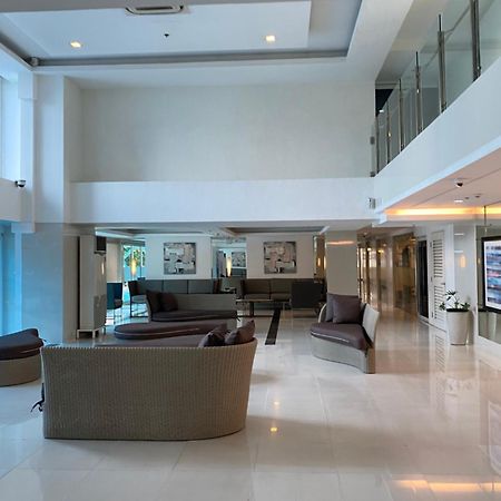 Jazz Residence Makati City Bagian luar foto