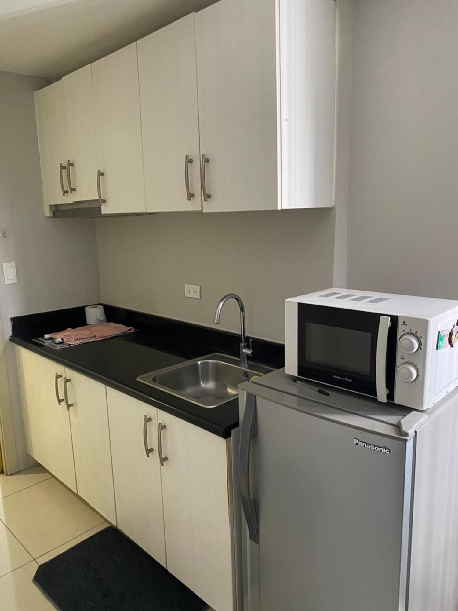 Jazz Residence Makati City Bagian luar foto